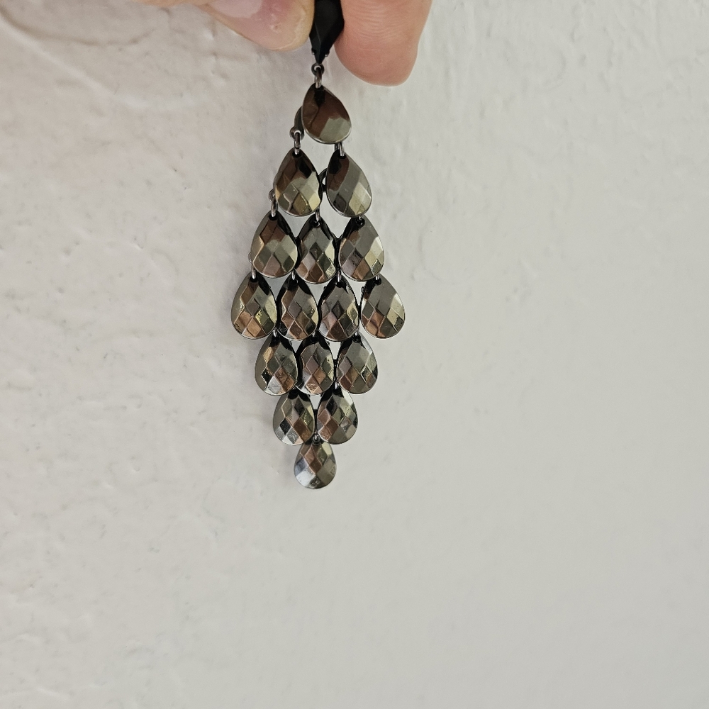 3 pairs of earrings - Picture 7 of 8